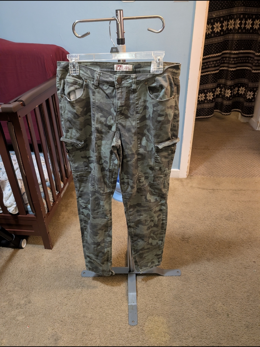 lei Women's Skinny Camo Cargo Jeans - Olive Camo Size 13